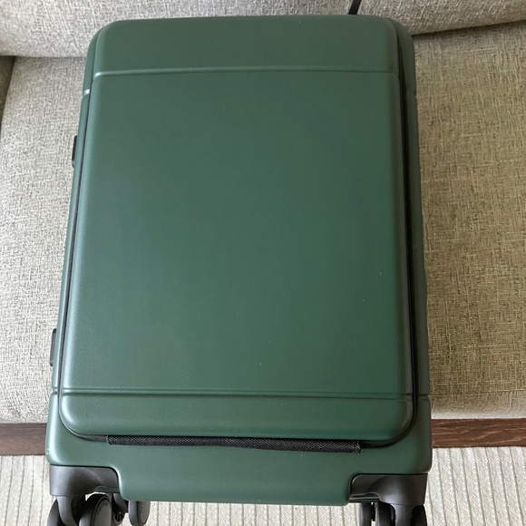 Calpak Hue Front Pocket Carry-On in Emerald - Picture 1 of 4